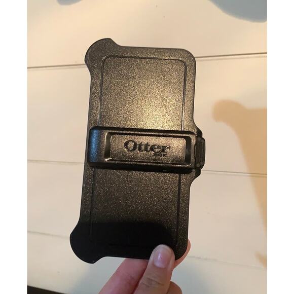 OtterBox Defender Holster Belt Clip-On for iPhone Xr and iPhone 11 EUC - Picture 1 of 4